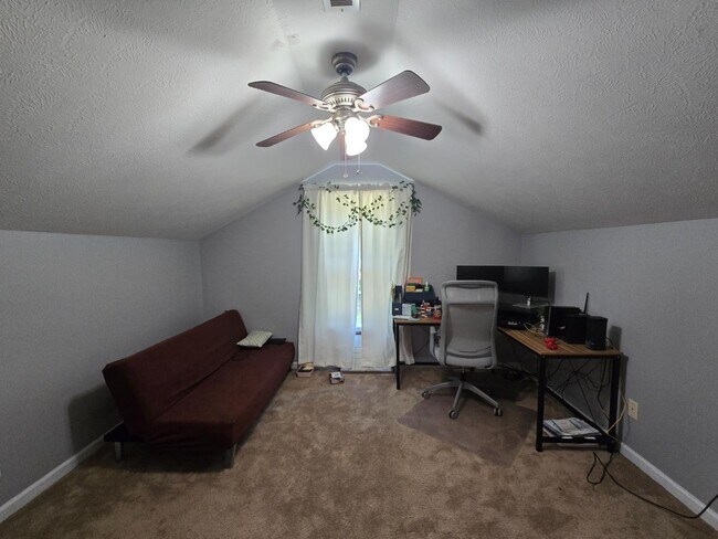 Building Photo - 441 Corsegan Rd