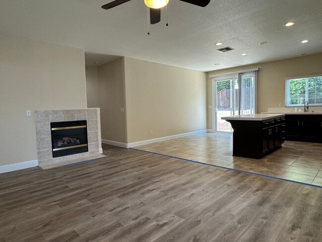 Building Photo - Nicely updated Rocklin home! A must see!