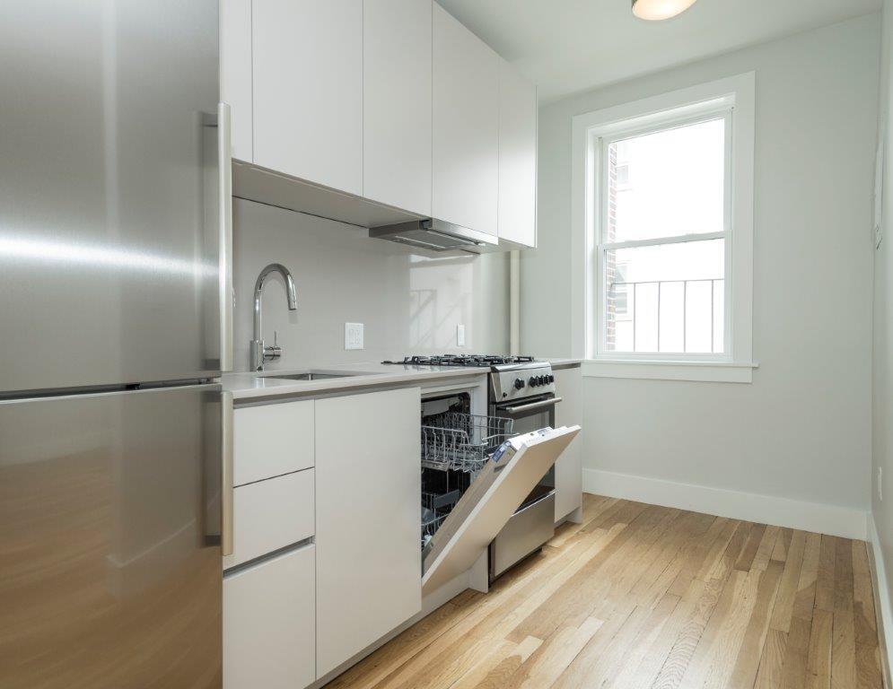 Building Photo - 115 Highland Ave