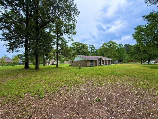 Building Photo - 2043 Cherry Laurel Dr