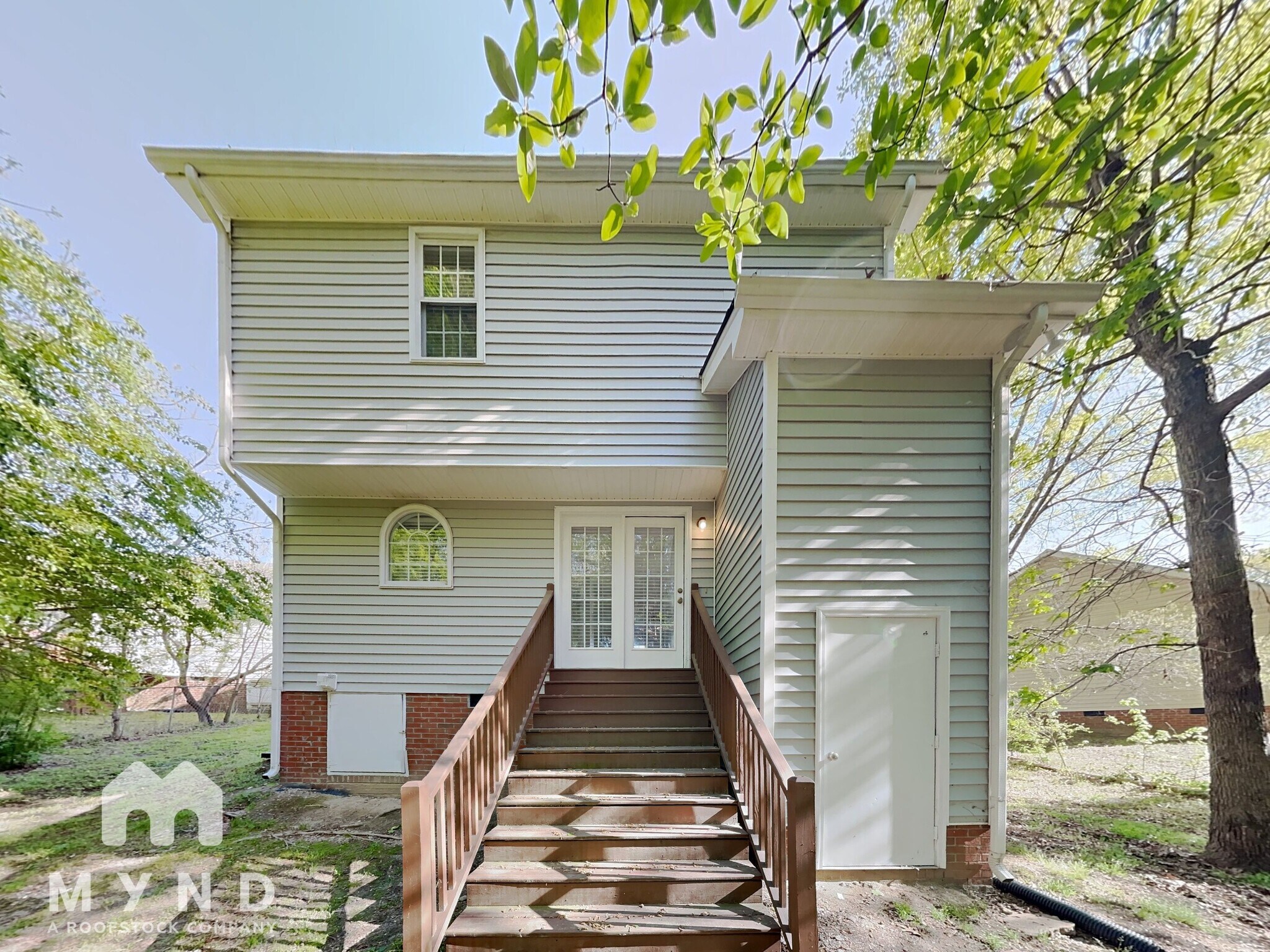 Building Photo - 405 Helleri Ct