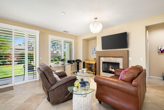 Building Photo - 60268 Sweetshade Ln