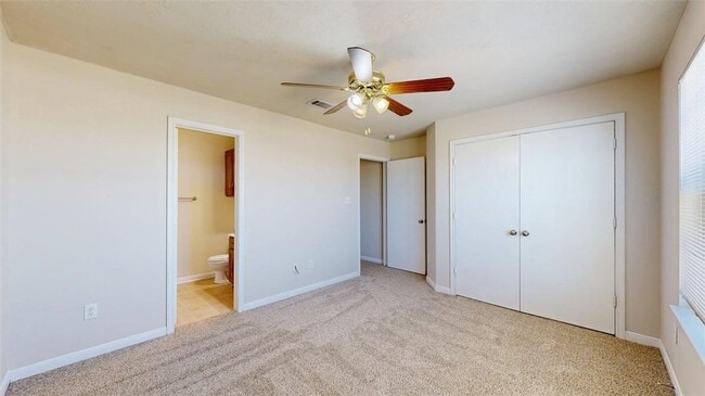 Building Photo - 4140 McFarland Dr