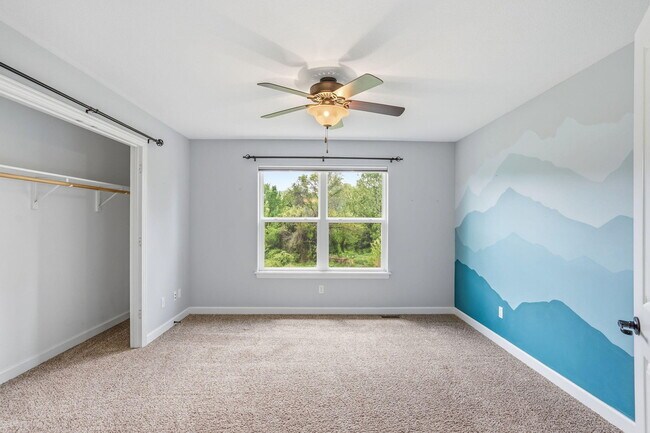 Building Photo - 2414 Nottoway Dr