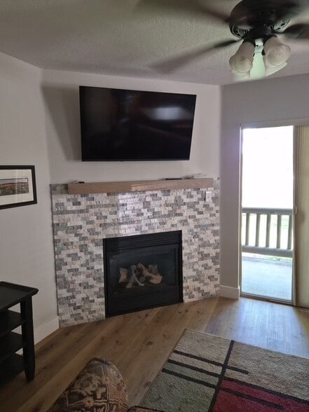 Building Photo - 1751 Fox Bay Dr