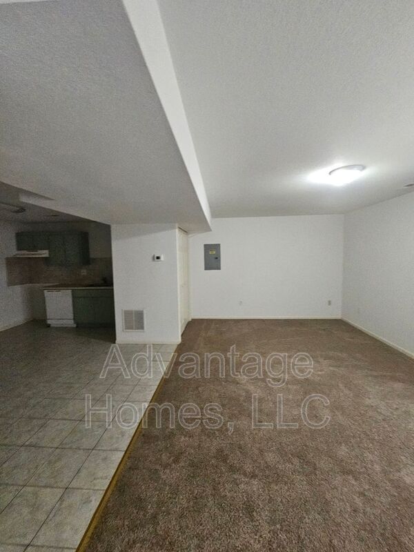 Building Photo - 801 Johnson Cir