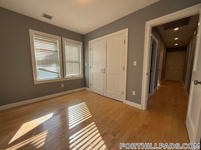 Building Photo - 31-33 Thornton St.