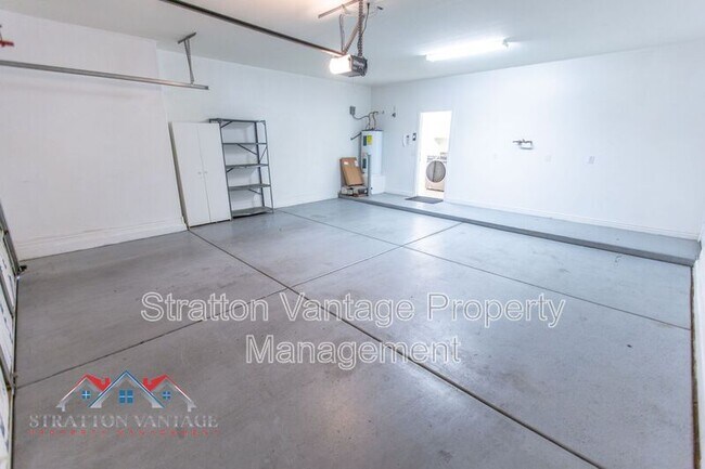 Building Photo - 4710 E Austin Ln