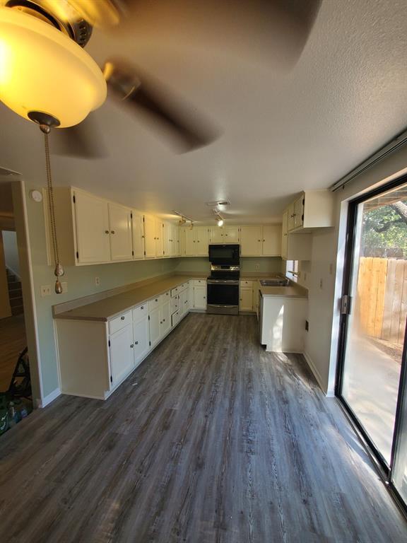 Building Photo - 8716 Clearbrook Trail