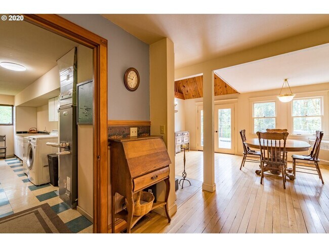Building Photo - New Price! Custom Home