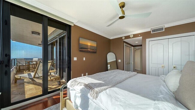 Building Photo - 575 Sanctuary Dr