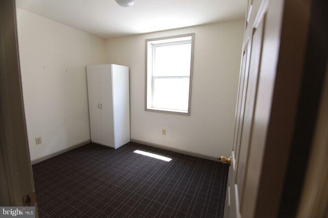 Building Photo - 1809 N 17th St