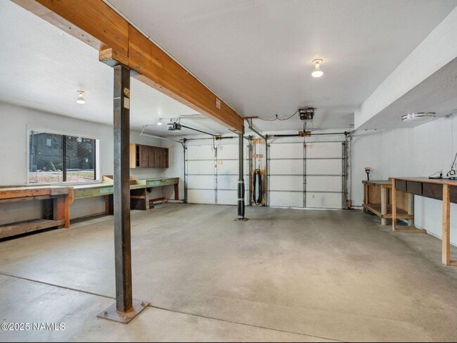 Building Photo - Gorgeous Flagstaff Rental