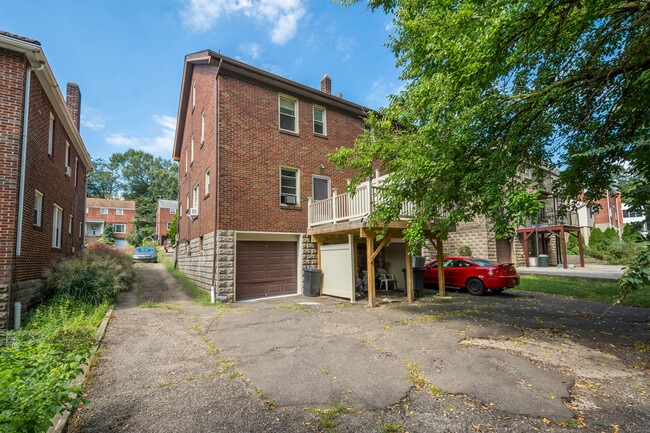 Building Photo - 161 Morrison Dr