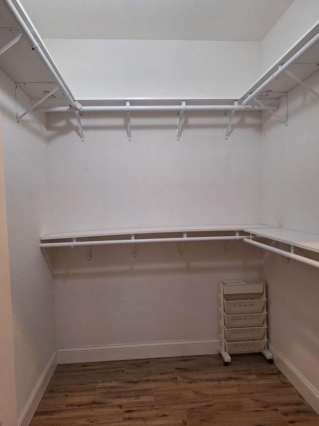 Building Photo - 3BR 2BA BOUCHELLE ISLAND GROUND FLOOR COND...