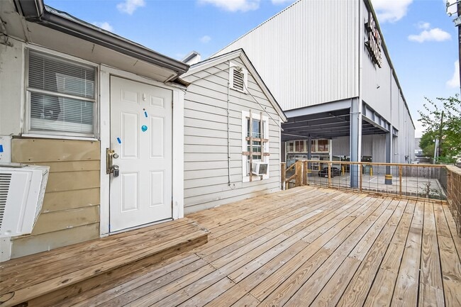 Building Photo - 4212 Woodhead St