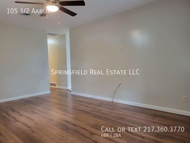 Building Photo - Spacious 4 Bed, 2 Bath Apartment with Mode...