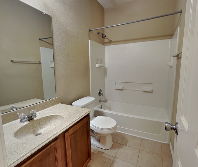 Building Photo - Modern Living Meets Texas Charm in the Heart of Vista West!