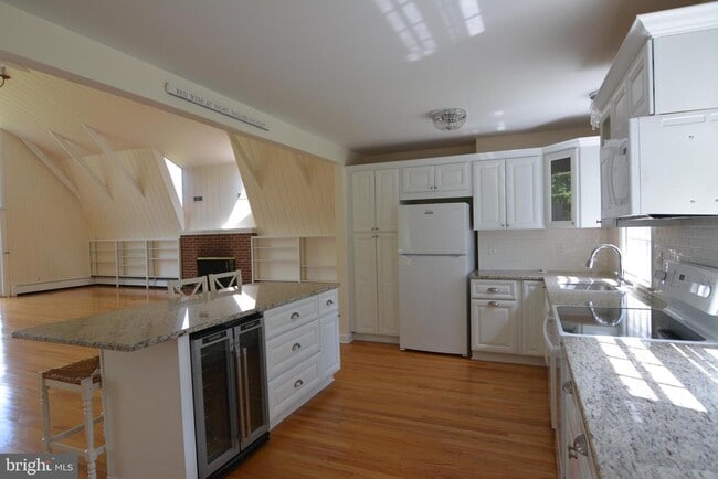 Building Photo - 6540 Crummeys Run Ln