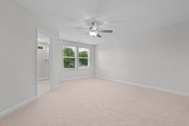 Building Photo - *Showings unavailable until August 1st!!*
