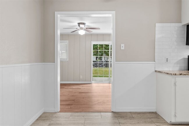 Building Photo - 5229 Ira St