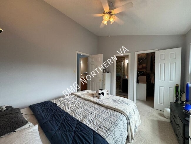 Building Photo - 6118 Rocky Way Ct