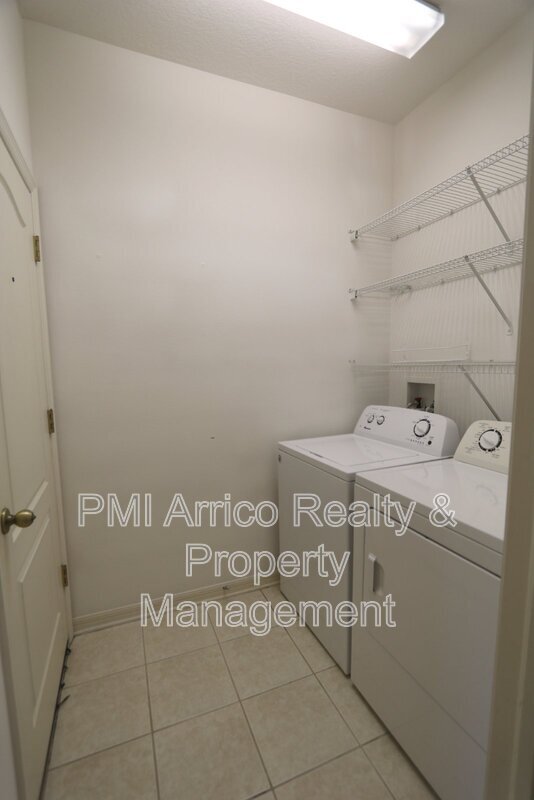 Building Photo - 4027 Langdrum Dr