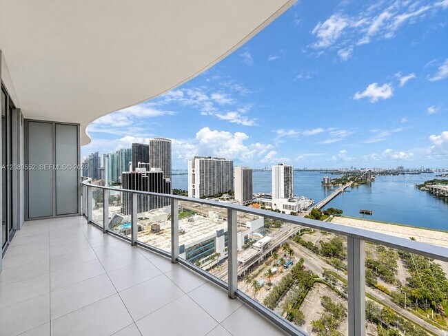 Building Photo - 1400 Biscayne Blvd