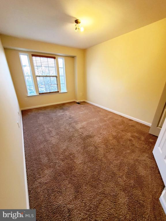 Building Photo - 9365 Owings Choice Ct