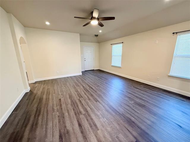 Building Photo - 1052 Decker Dr