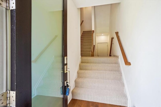 Building Photo - 14420 Beckett Glen Cir