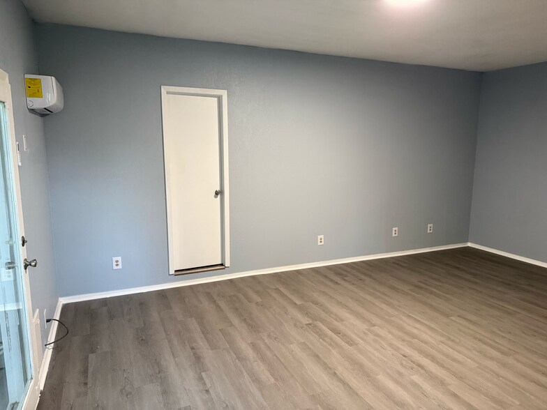 Building Photo - 5099 FM 729
