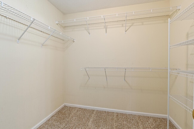 Building Photo - 391 Sandleton Way