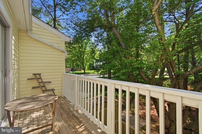 Building Photo - 18036 Rolling Meadow Way