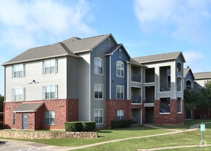 Building Photo - Park at Sycamore