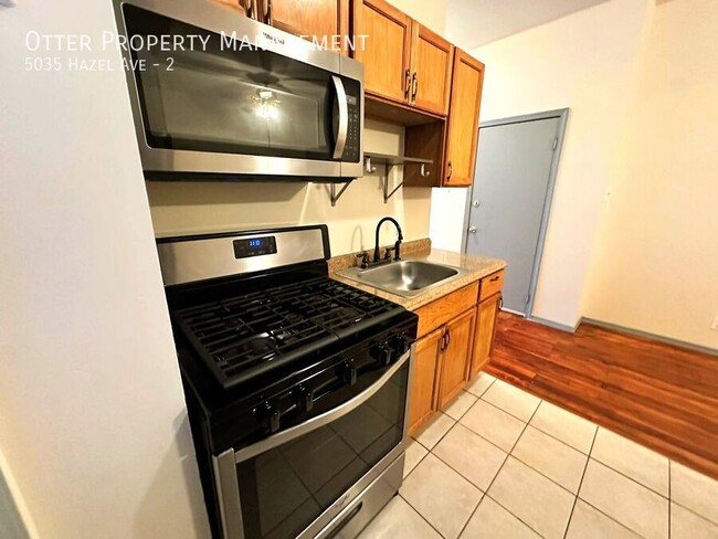 Building Photo - 2BR/1BA Sun-drenched West Philly Apt with ...