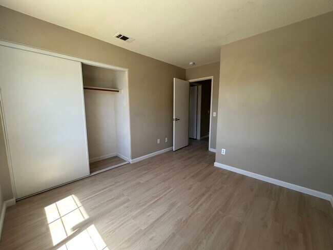Building Photo - 31748 Corte Avalos