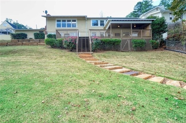 Building Photo - 6163 Lake Lanier Heights Rd