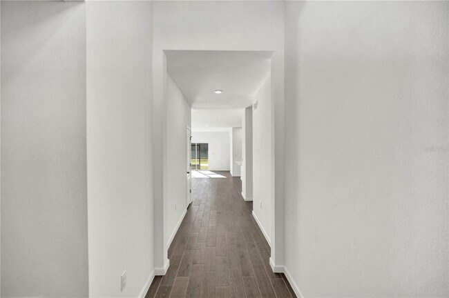 Building Photo - 4473 NW 14th Lp