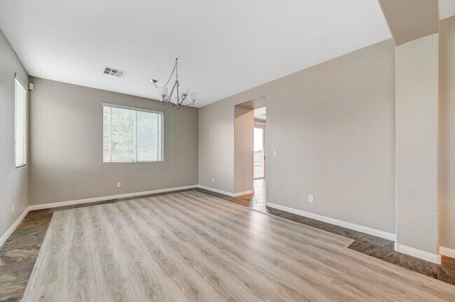 Building Photo - 1st MONTH FREE! Lone Mountain Heights Luxu...