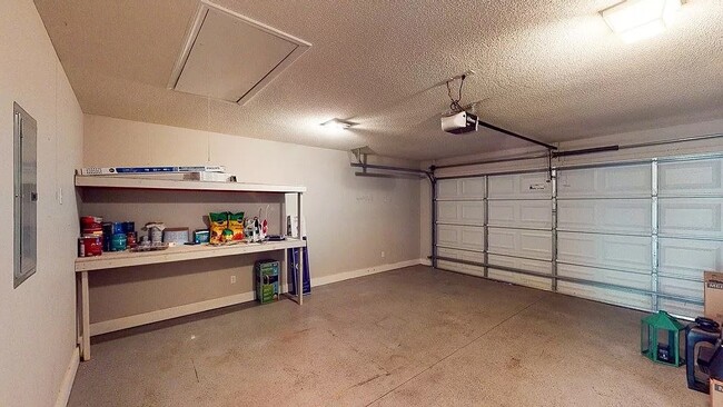 Building Photo - 344 Brushfire Dr
