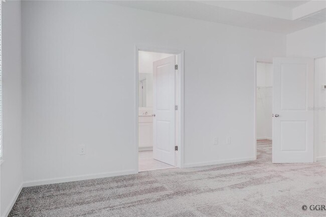 Building Photo - 3290 Laurent Lp