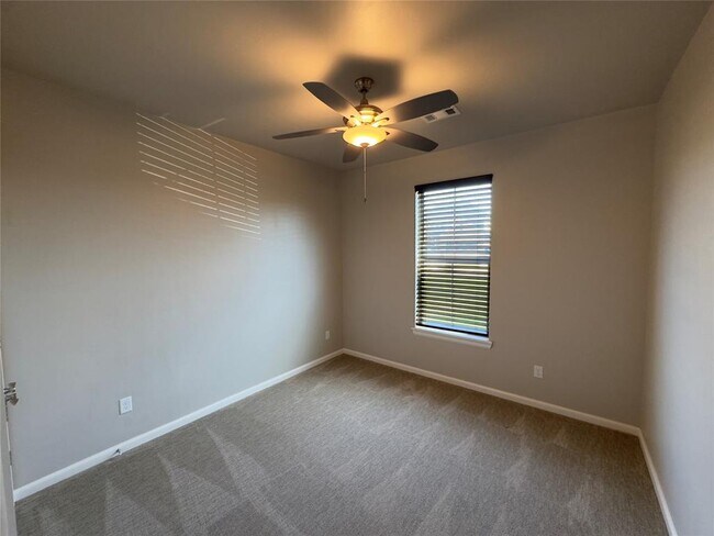 Building Photo - 6297 NW 178th Cir