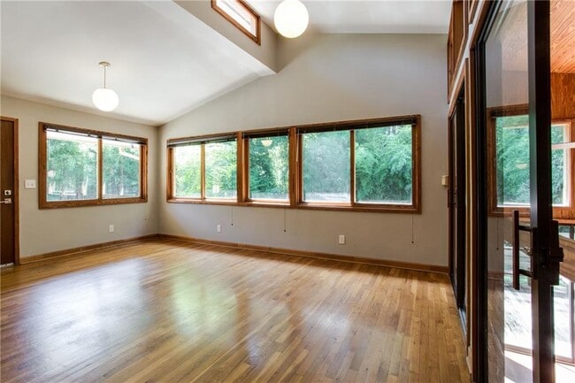 Building Photo - 1863 Merrimac Ct NE