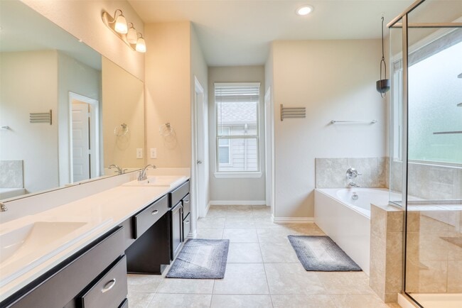 Building Photo - 17734 White Lightning Way