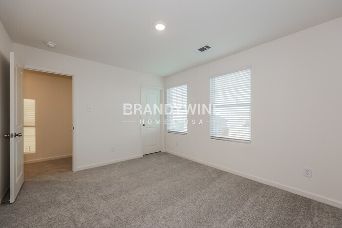 Building Photo - 8301 Sniptoe Dr