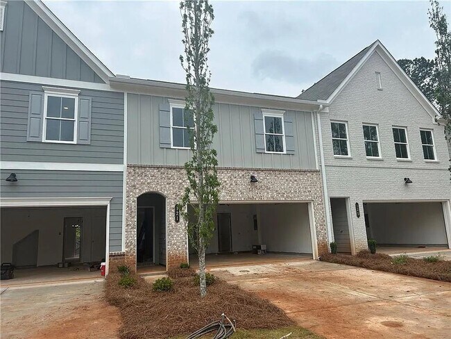 Building Photo - 121 Priestwood Ln