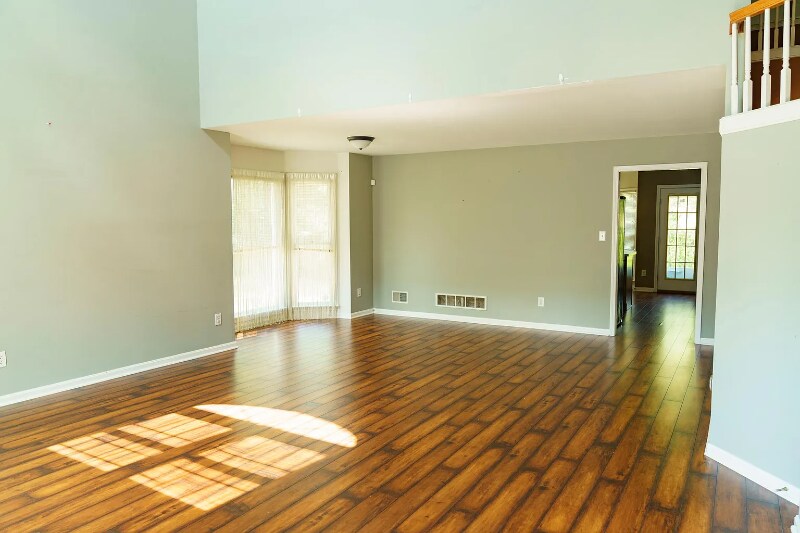 Building Photo - 9901 Head Farm Rd