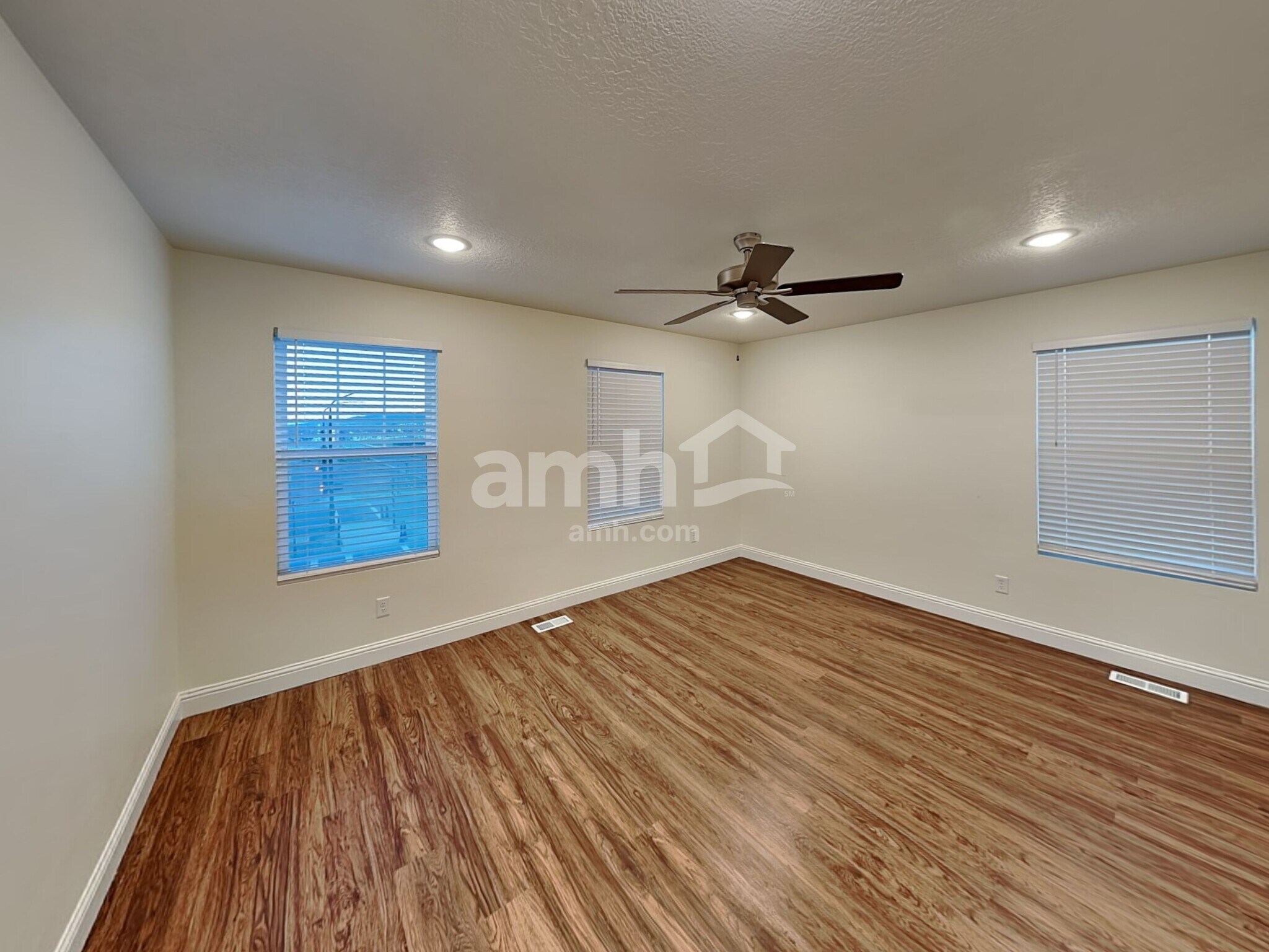Building Photo - 6094 S Jordan Pkwy W