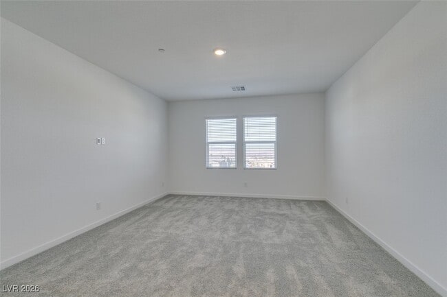 Building Photo - 302 Walsh Peak Ave